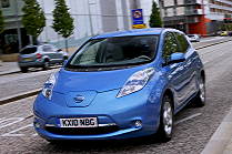 2010nissanleaf-fr-209